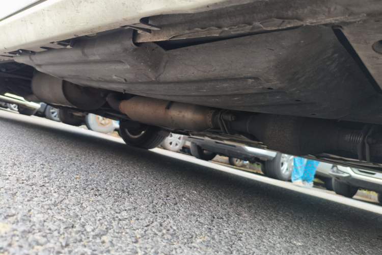 Used Toyota SIENNA 2014 3.5L Four-Wheel Drive LE U.S. Specification Chassis Front Right