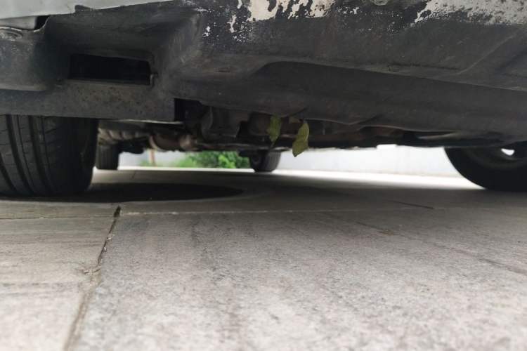 Used Toyota SIENNA  Chassis Front Right