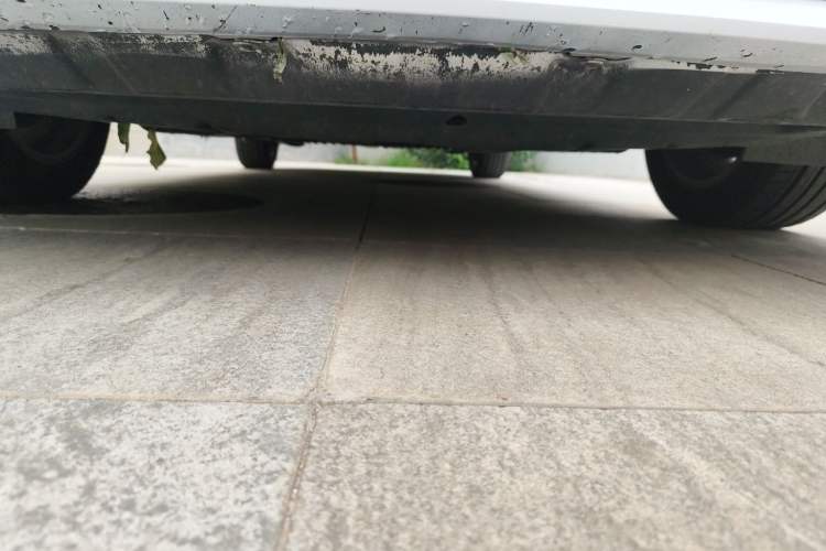 Used Toyota SIENNA  Chassis Front