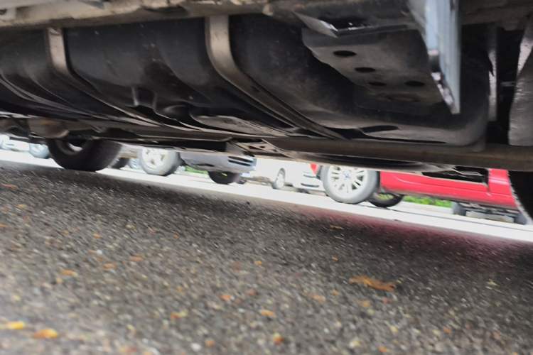Used Toyota SIENNA  Chassis Rear Left