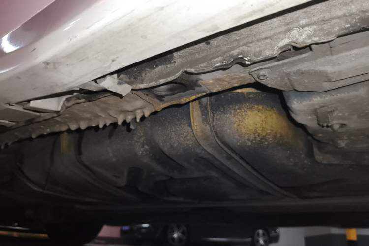 Used Toyota SIENNA  Chassis Rear Left