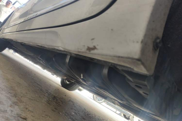 Used Toyota SIENNA  Chassis Rear Left