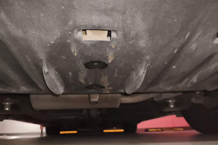 Used Toyota SIENNA  Chassis Rear