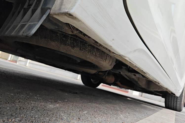 Used Toyota SIENNA  Chassis Rear Right