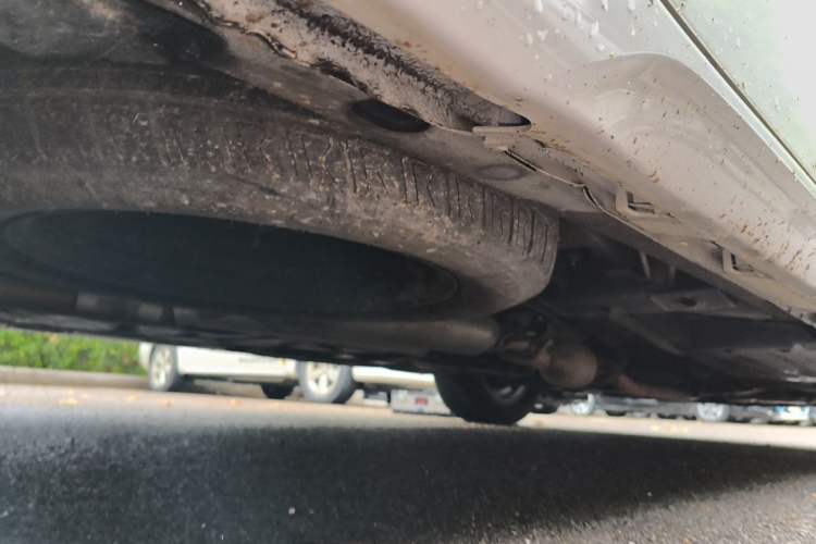 Used Toyota SIENNA  Chassis Rear Right