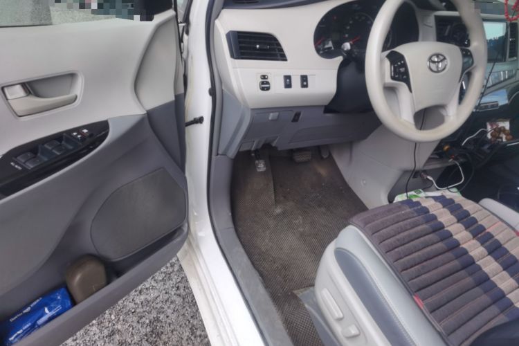 Used Toyota SIENNA 2014 3.5L Sienna LE Two-Wheel-Drive Version Driver Seat