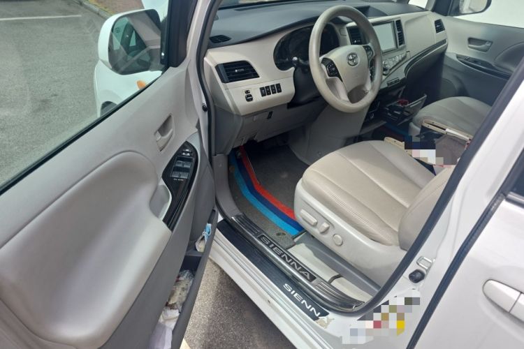 Used Toyota SIENNA  Driver Seat