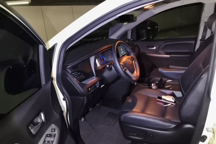 Used Toyota SIENNA  Driver Seat