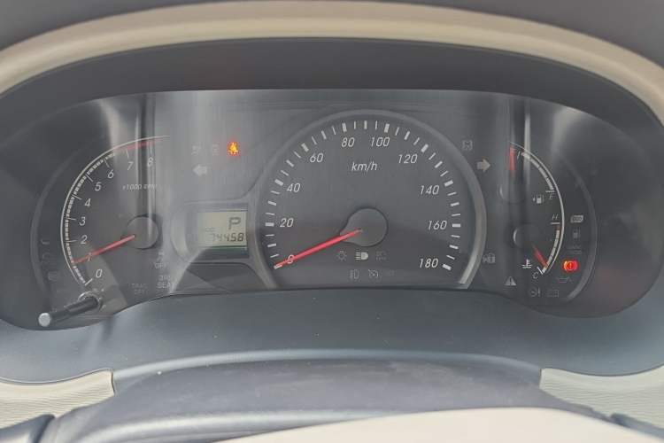 Used Toyota SIENNA  Instrument Cluster
