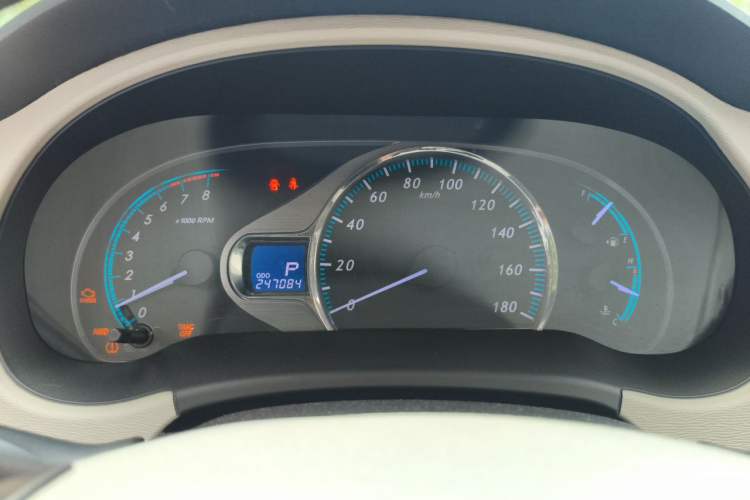 Used Toyota SIENNA 2014 3.5L Four-Wheel Drive LE U.S. Specification Instrument Cluster