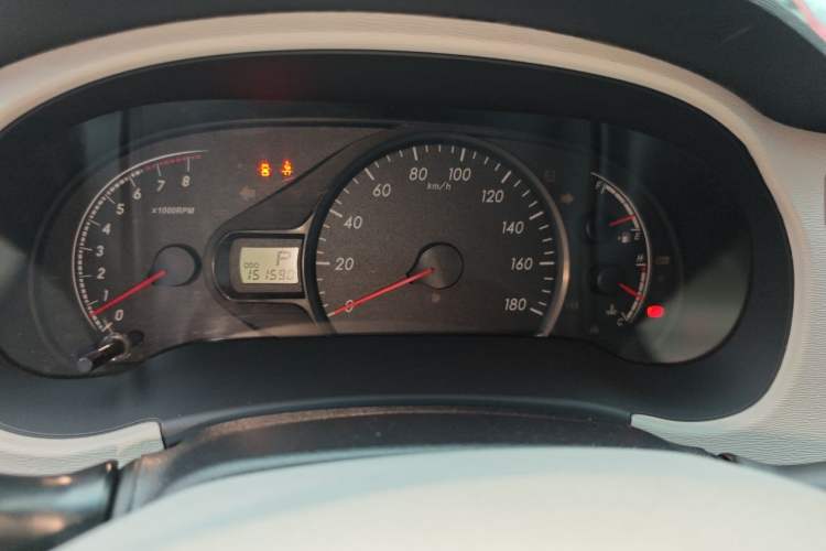 Used Toyota SIENNA 2014 3.5L Sienna LE Two-Wheel-Drive Version Instrument Cluster