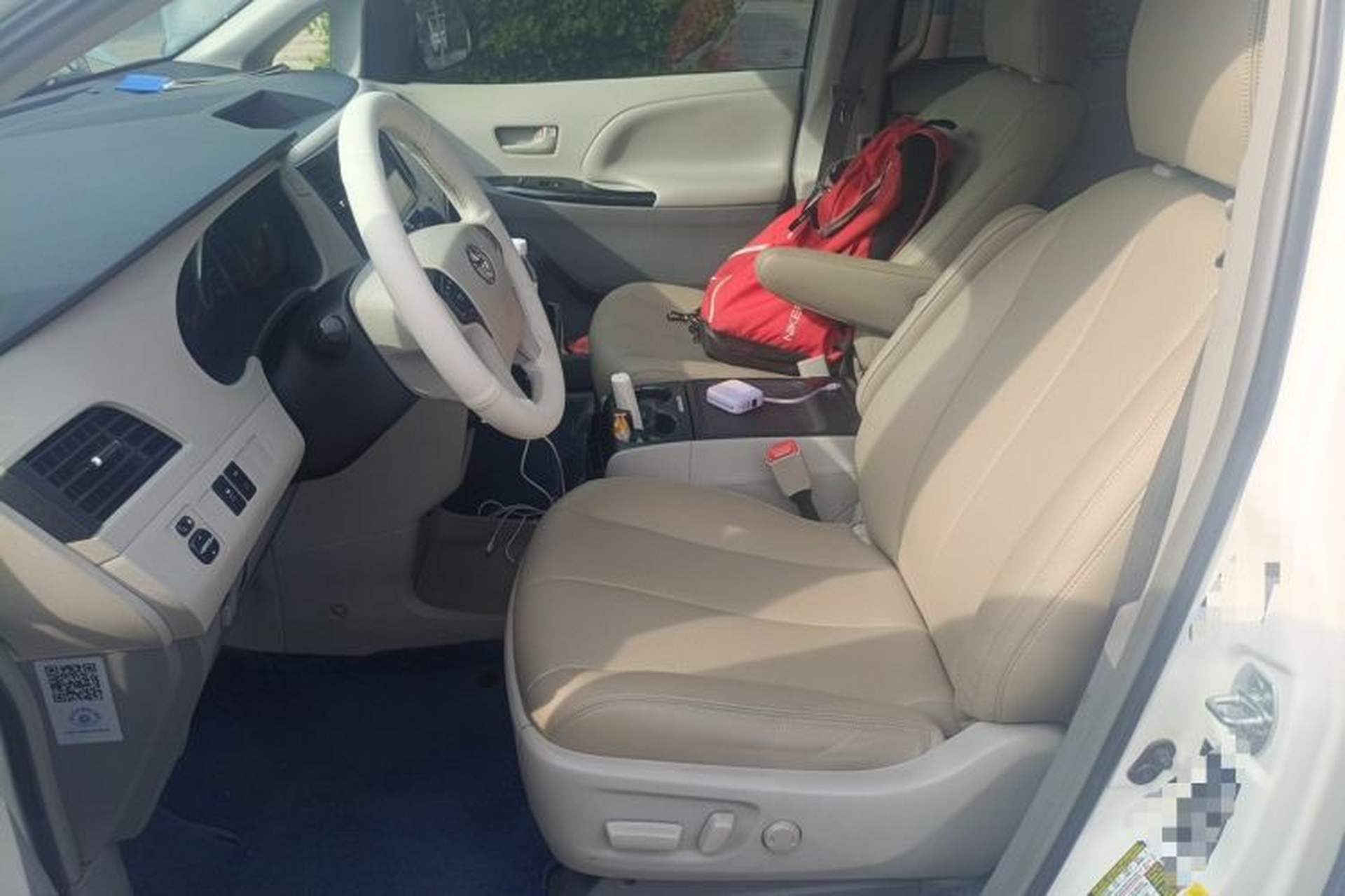 Used Toyota SIENNA  Left Front Seat