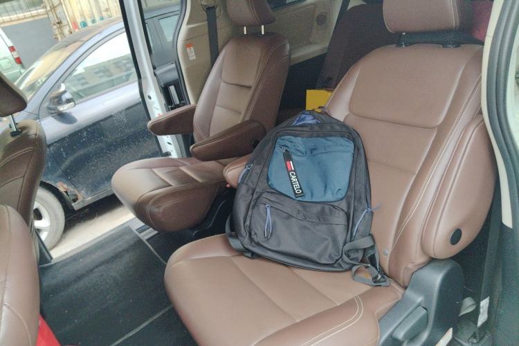 Used Toyota SIENNA 2014 3.5L Sienna Limited 4x4 Edition Left Rear Seat