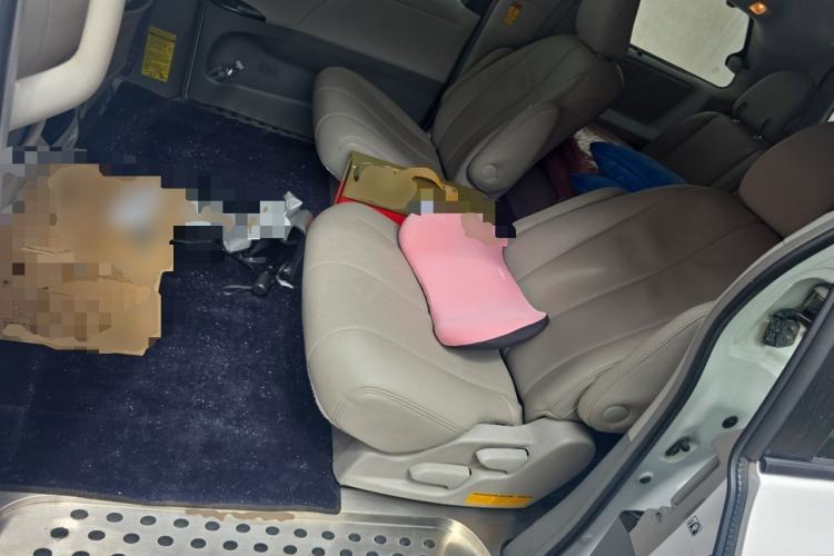 Used Toyota SIENNA  Left Rear Seat