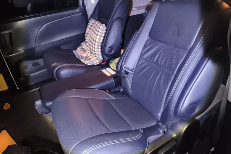 Used Toyota SIENNA  Left Rear Seat