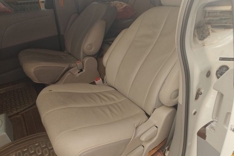 Used Toyota SIENNA  Left Rear Seat