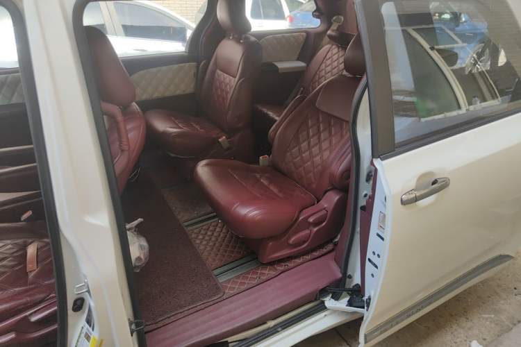 Used Toyota SIENNA  Left Rear Seat