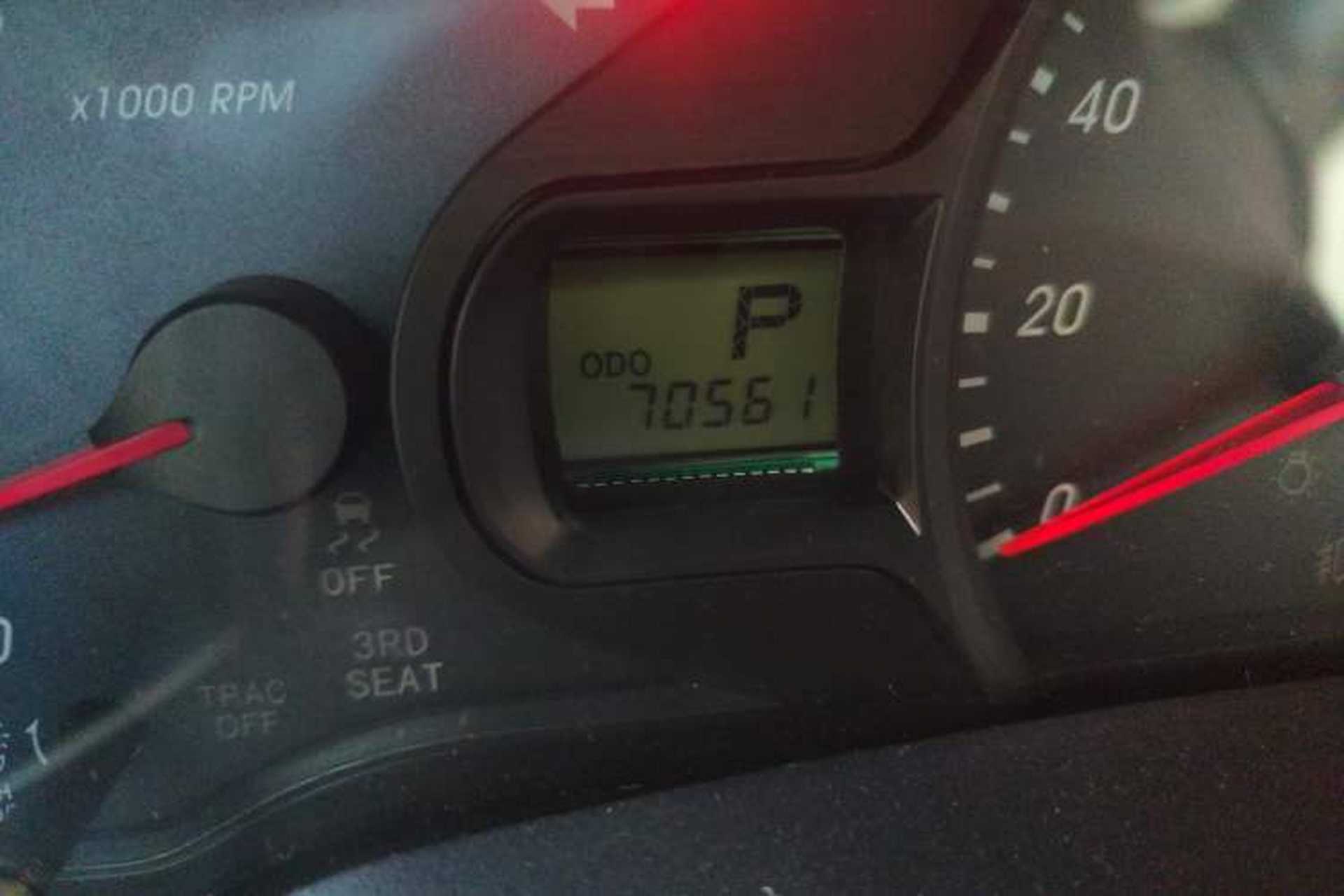 Used Toyota SIENNA  Odometer Close Up