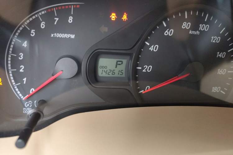 Used Toyota SIENNA  Odometer Close Up
