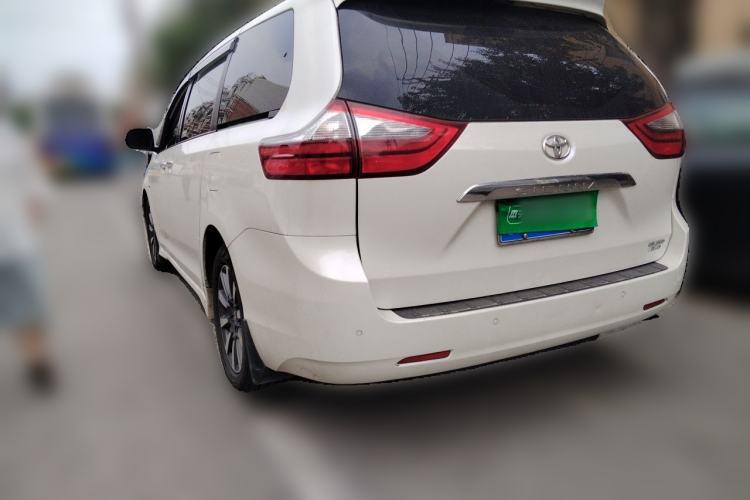 Used Toyota SIENNA 2014 3.5L Sienna Limited 4x4 Edition Rear Left 45 Deg