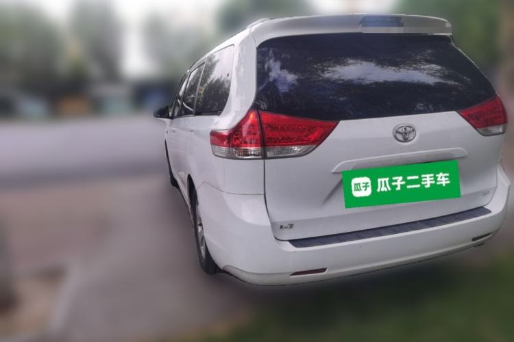 Used Toyota SIENNA 2014 3.5L Sienna LE Two-Wheel-Drive Version Rear Left 45 Deg