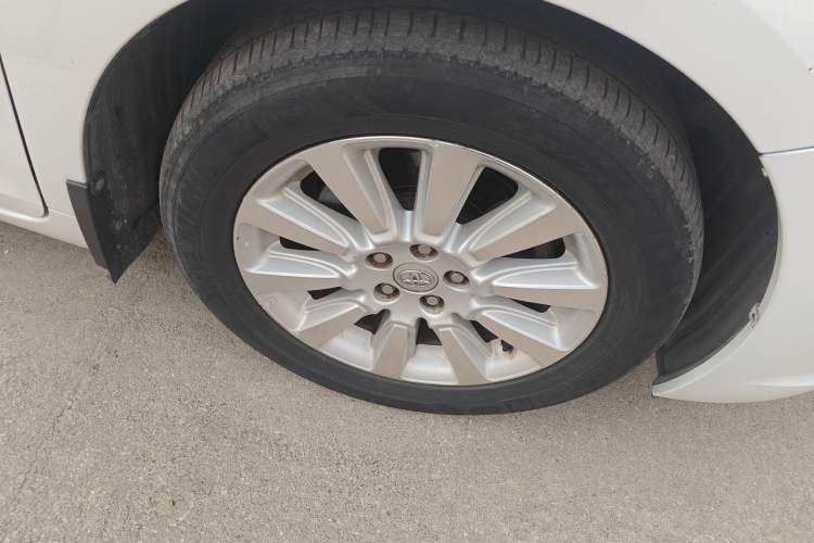 Used Toyota SIENNA  Right Front Wheel Hub