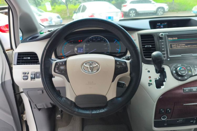 Used Toyota SIENNA 2014 3.5L Four-Wheel Drive LE U.S. Specification Steering Wheel