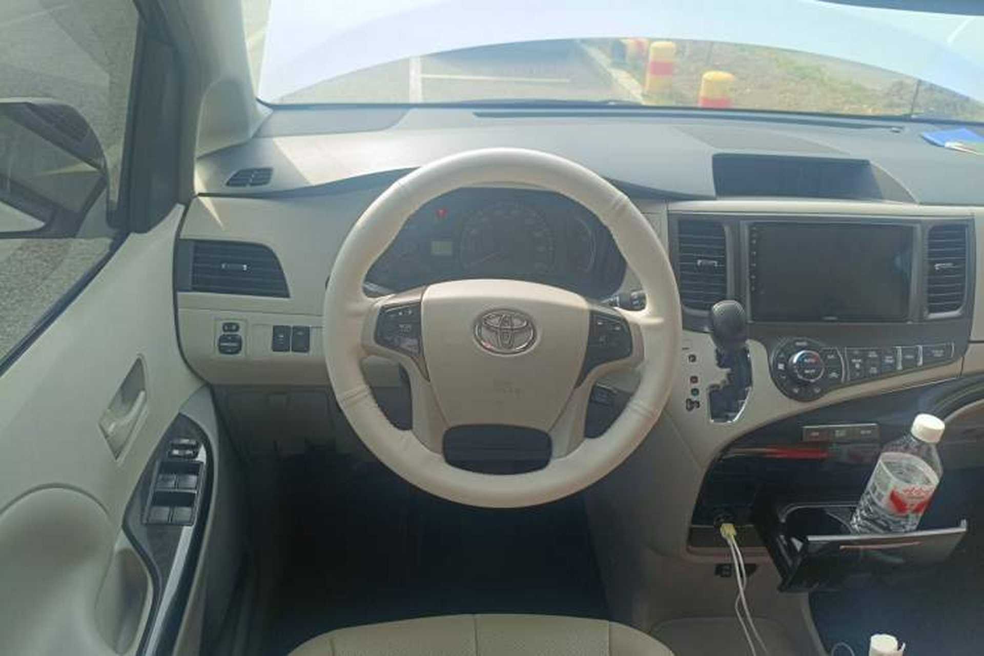 Used Toyota SIENNA  Steering Wheel