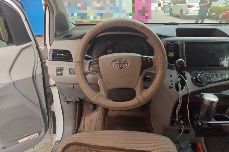 Used Toyota SIENNA  Steering Wheel