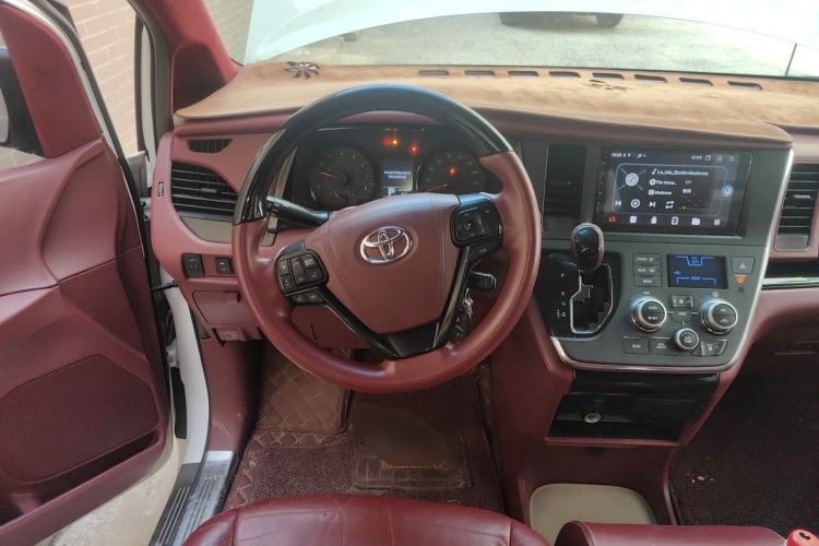 Used Toyota SIENNA  Steering Wheel