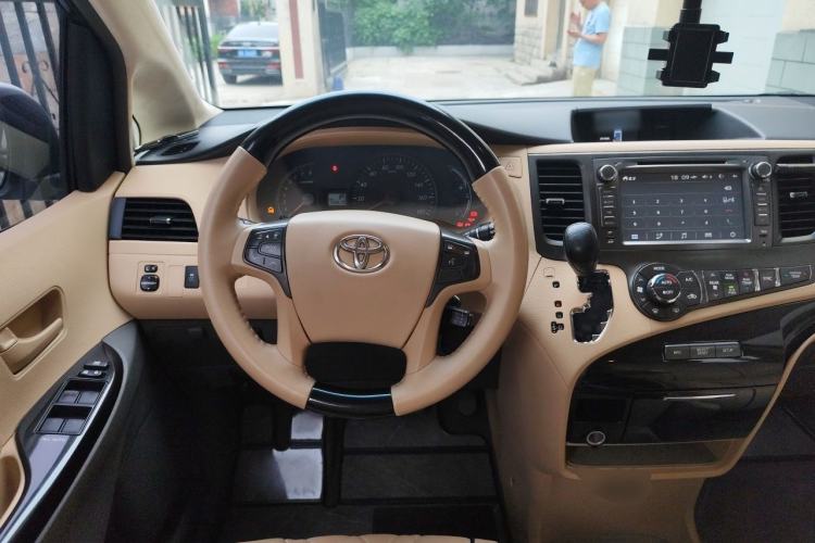 Used Toyota SIENNA  Steering Wheel