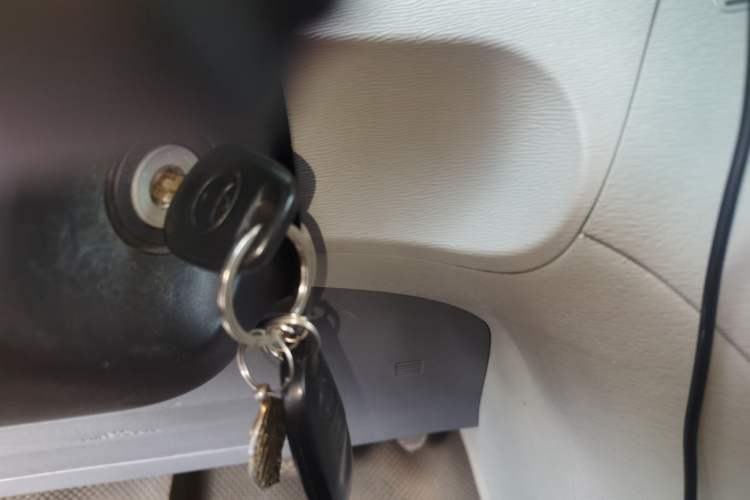 Used Toyota SIENNA 2014 3.5L Sienna LE Two-Wheel-Drive Version Vehicle Key