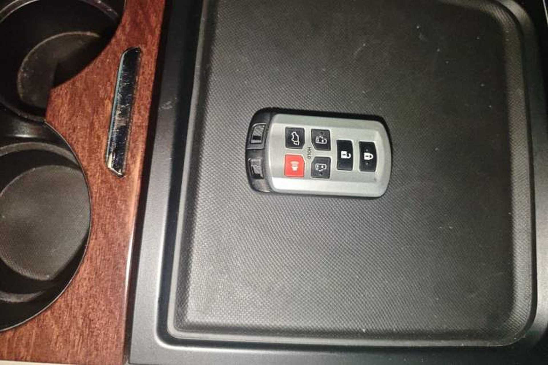 Used Toyota SIENNA  Vehicle Key