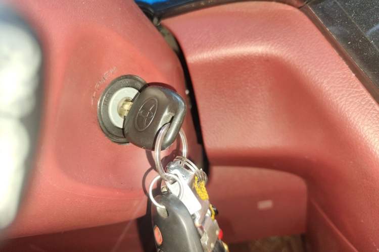 Used Toyota SIENNA  Vehicle Key