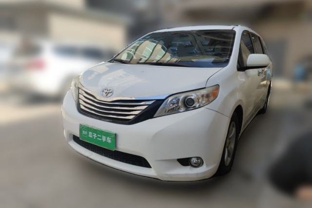 Used Toyota SIENNA (Parallel import) Toyota Sienna, 3.5L, 2014, automatic, five seats, U.S. specification