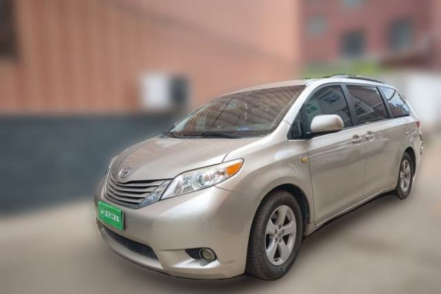 Used Toyota SIENNA 2014 3.5L Sienna LE Two-Wheel-Drive Version