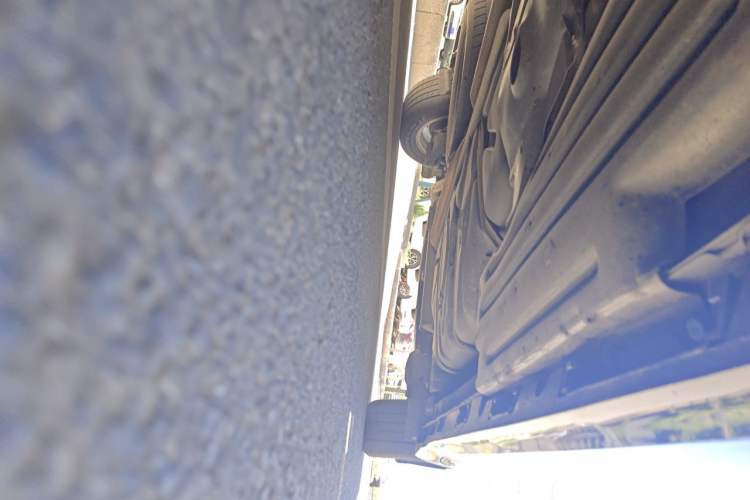Used Toyota SIENNA 2015 3.5L Two-Wheel Drive LE Chassis Front Left