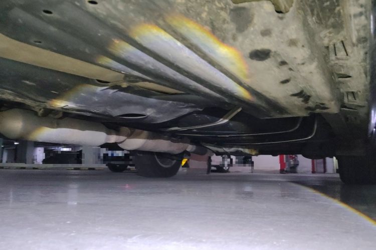 Used Toyota SIENNA 2015 3.5L Four-Wheel Drive L Chassis Front Left