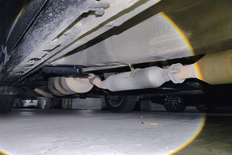 Used Toyota SIENNA 2015 3.5L Four-Wheel Drive L Chassis Front Right