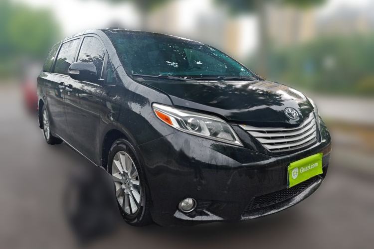 Used Toyota SIENNA 2015 3.5L Automatic 7-Seater Parallel Import Front Right 45 Deg
