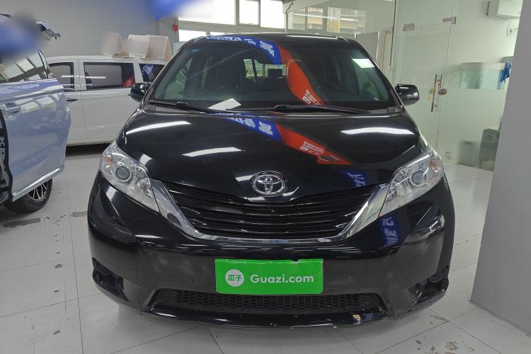 Used Toyota SIENNA 2015 3.5L Automatic 7-Seater Parallel Import Front