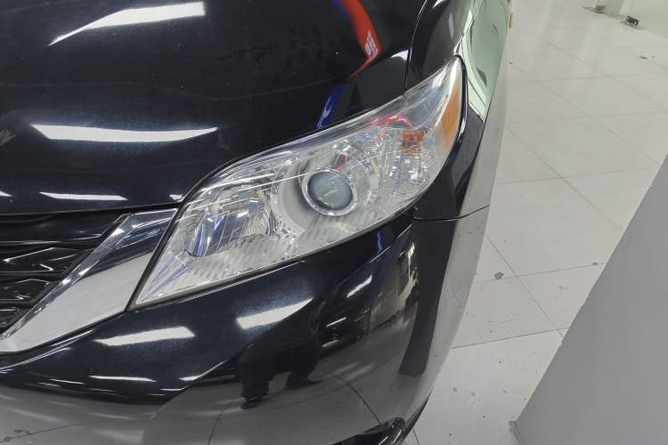 Used Toyota SIENNA 2015 3.5L Automatic 7-Seater Parallel Import Left Front Headlight
