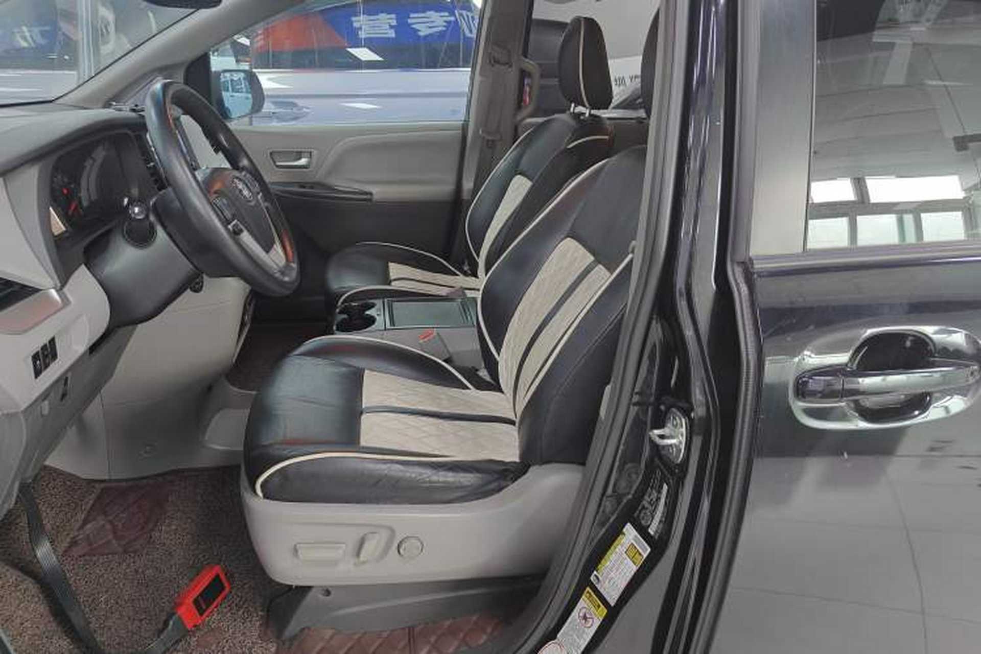 Used Toyota SIENNA 2015 3.5L Automatic 7-Seater Parallel Import Left Front Seat