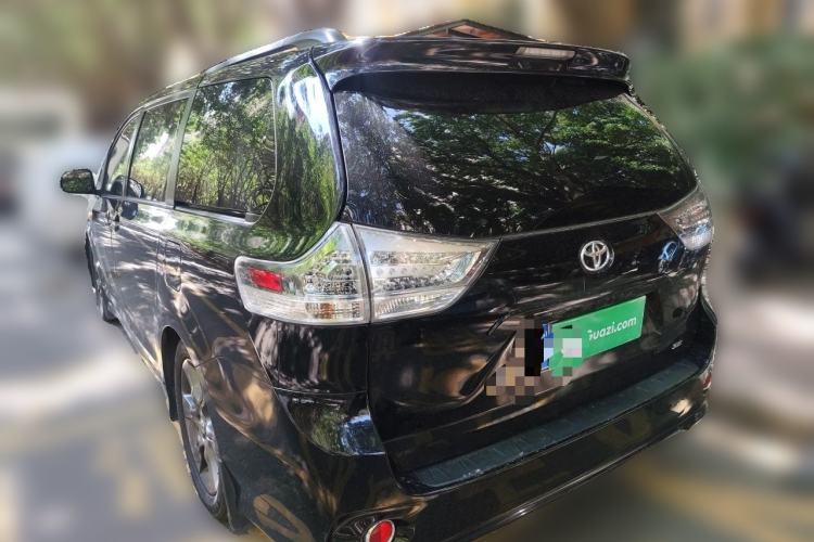 Used Toyota SIENNA 2015 3.5L Two-Wheel Drive L Version—U.S. Specification Rear Left 45 Deg