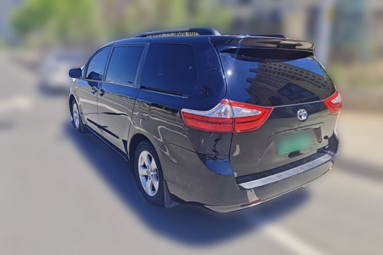 Used Toyota SIENNA 2015 3.5L Two-Wheel Drive LE Rear Left 45 Deg