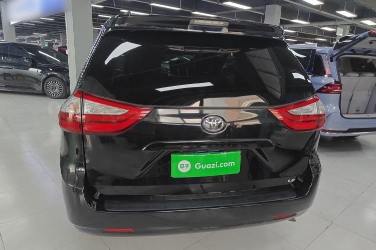 Used Toyota SIENNA 2015 3.5L Automatic 7-Seater Parallel Import Rear
