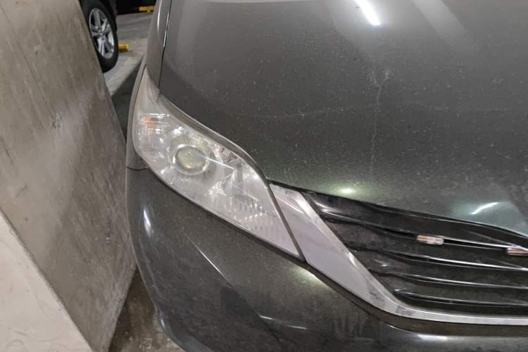 Used Toyota SIENNA 2015 3.5L Two-Wheel Drive LE Right Front Headlight
