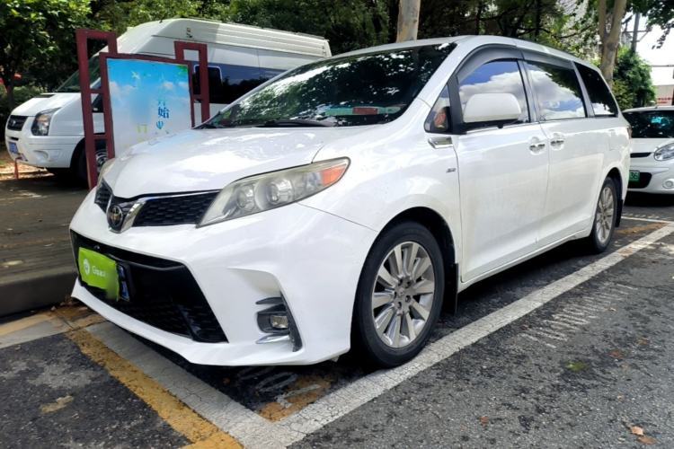 Used Toyota SIENNA 2015 3.5L Automatic 7-Seater Parallel Import Guazi used car, China used car export, Used car for sale, Used cars, Cheapest cars for sale
