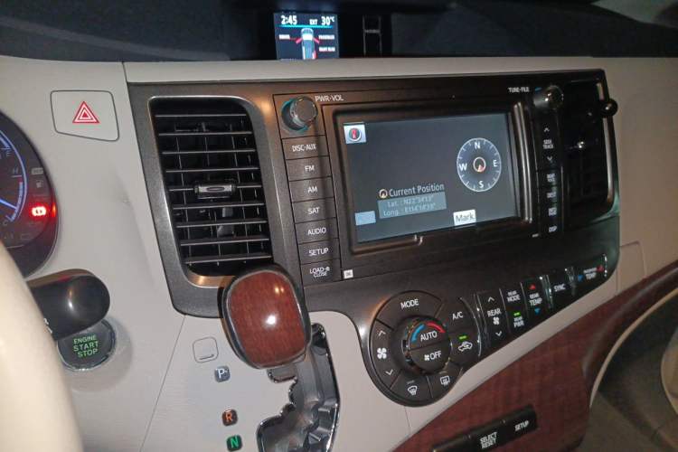 Used Toyota SIENNA  Audio And AC Panel