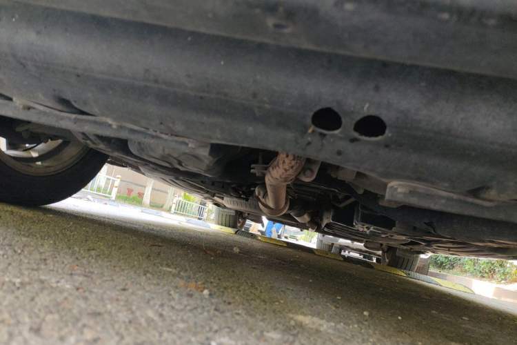 Used Toyota SIENNA 2015 3.5L Two-Wheel Drive LE Chassis Front